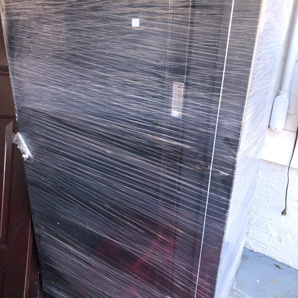 Vending Machine - Picture 3 of 3